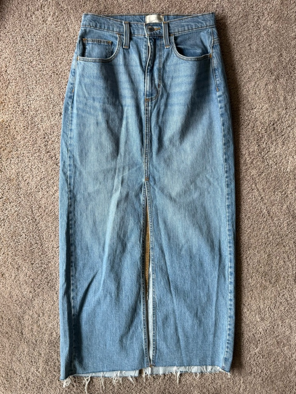 Universal Thread Denim Maxi Skirt Size 4 Front Slit NWOT - Picture 2 of 6